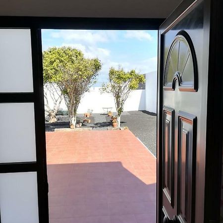 Vivienda Vacacional La Canada Tinajo Kültér fotó
