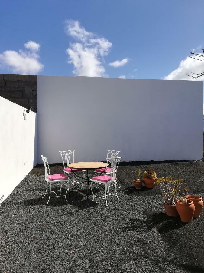 Vivienda Vacacional La Canada Tinajo Kültér fotó